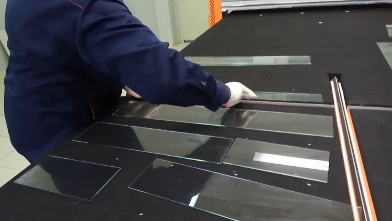 Опция на стол для раскроя стекла.Автоматически активируемые планки разлома смотреть онлайн