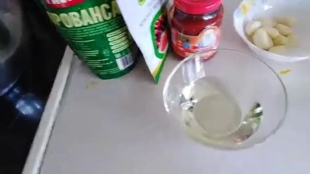 Кабачковая икра с майонезом.