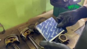 ❌ Отсутствует компрессия в четвертом цилиндре.