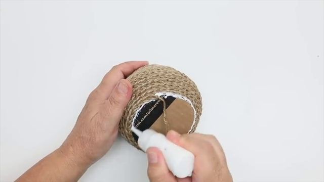 Бобины от скотча превращаются в чудесную корзинку своими руками Корзинка в подарок! смотреть онлайн