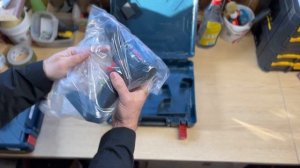 Bosch GSR 185-Li 18V SOLO - UNBOXING