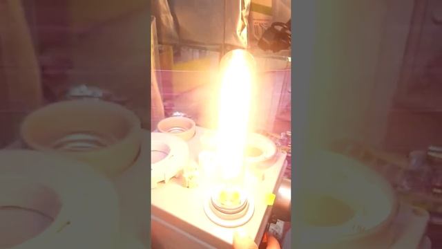 Винтажная декоративная лампа. лампа эдисона. ретро. винтаж смотреть онлайн