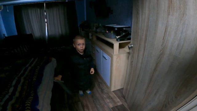 ||ДЕНЬ 596|| Воск на окопные свечи. Шляюсь по Анголенко. День рождения тёщи. Печной вопрос. смотреть онлайн