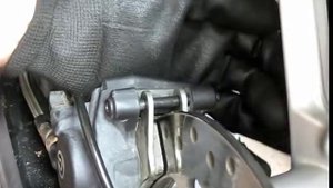 How to change brake pads on a BMW F650/800GS