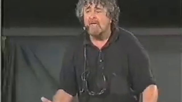 Beppe Grillo e i figli.avi смотреть онлайн
