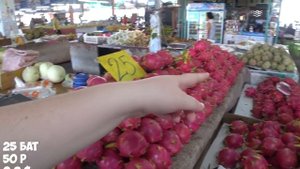 Таиланд. Чем заняться РУССКИМ туристам в Паттайе? Где поесть? Куда сходить на Волкин Стрит.