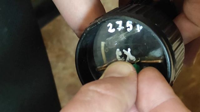 как у Геннадия Бурды        проверщик высоковольтных конденсаторов малой ёмкости