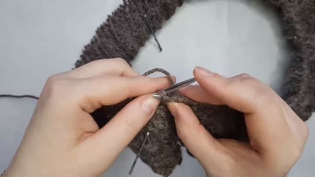 свитер с капюшоном спицами/часть 2/первая часть узора нашего свитера смотреть онлайн