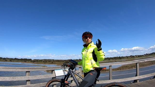 Остров Нуармутье/Noirmoutier. Нашли акулу. Картофель и соль. По Франции на автодоме смотреть онлайн