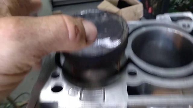 G4KD. Установка и сравнение поршней от Митсубиши . смотреть онлайн