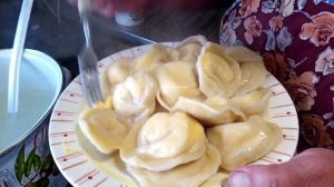 Готовим вкусные вареники с творогом. В этом году хорошо уродились сливы.