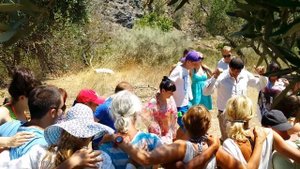 Сиртаки со Спиридоном, Крит, 2015. Sirtaki dance, Spiridon tours, Crete.