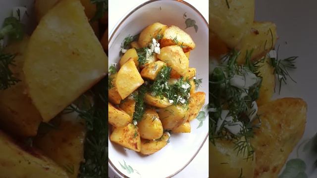 Картофель в духовке. Как вкусно приготовить картошку? Рецепт картошки. Запеченная картошка.