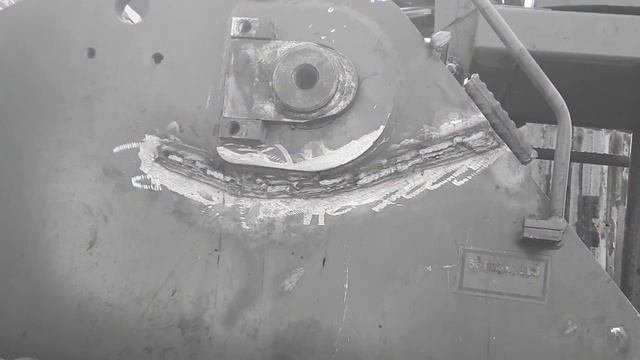 Сварка полуавтоматом. Сквозная трещина.