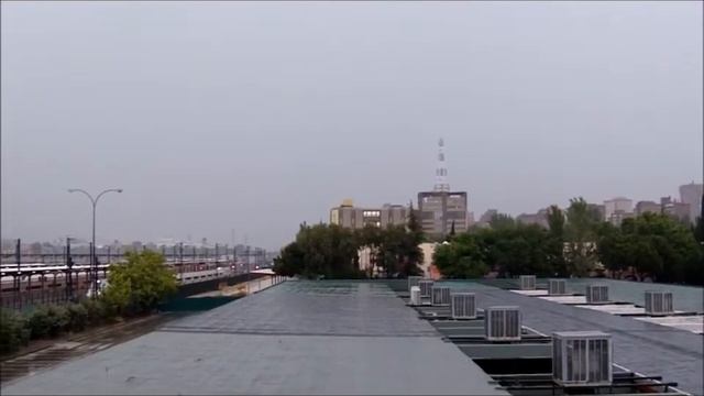 Aguacero sobre la estación de Chamartin (Madrid) - Downpour on Chamartin railway station (Madrid) смотреть онлайн