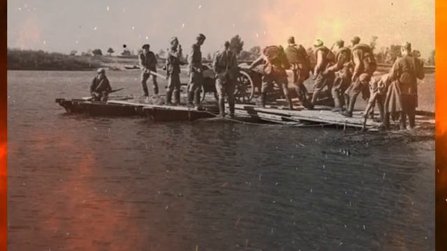 Товарищ старшина! Я плоты строить умею! Дома разберем и плоты из них построим! смотреть онлайн