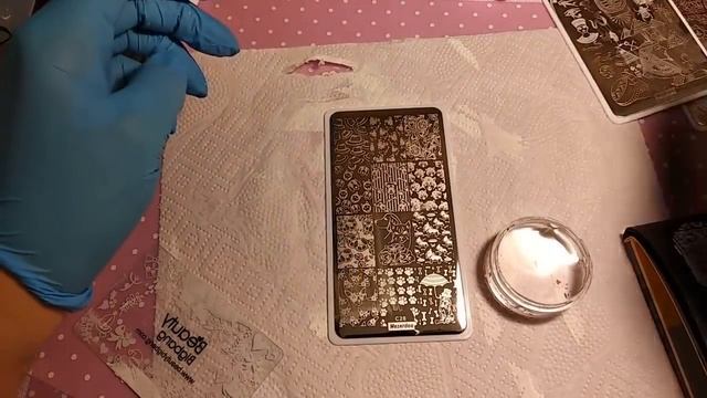 Nails: Тестируем пластины Mezerdoo на подложке. смотреть онлайн