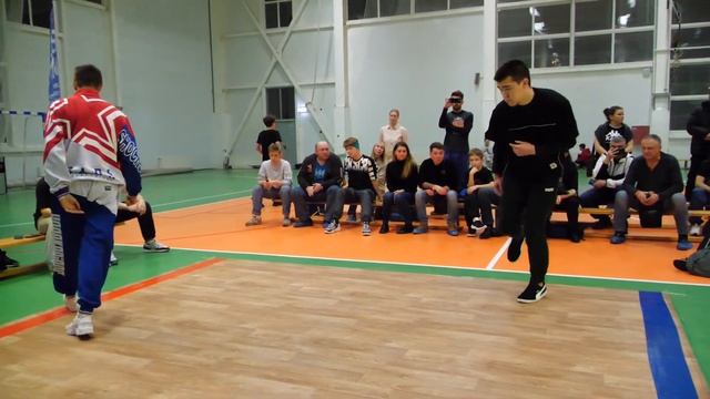 bboy головоломка vs Bars top8 - брейкданс чемпионат г.Королев смотреть онлайн