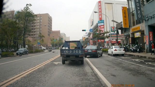 Horrible accident at crossroad смотреть онлайн