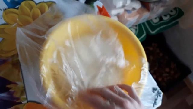 Вкусный хрустящей хлеб .