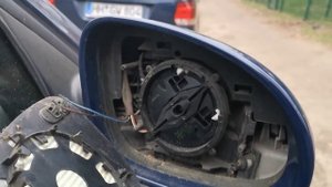Obzor TiVi: Влог: чиним отпавшее зеркало заднего вида! Passat B6 (2007).