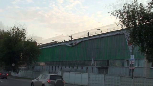 монтаж баннерной сетки Подольск, Лобачева 15, август 2013