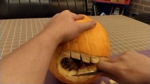 Как вырезать Тыкву на Хэллоуин!