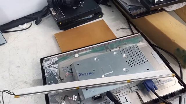 monitor LG Apagando a tela смотреть онлайн