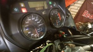 Проблемы с электрикой на Honda XL1000 varadero. Гаснет всё при повороте ключа.