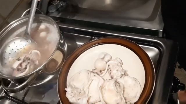 Салат из каракатиц и сельдерея с миндалём. Seppie con mandorle, sedano #19 смотреть онлайн