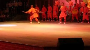 Shaolin monks show in Shaolin monastery (China) | Монахи Шаолиня (Китай). Выступление в монастыре.