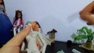 Как сделать что-бы голова у куклы (monster high) не заваливалась назад ч.2