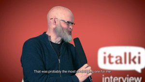 italki interviews polyglot Richard Simcott in 5 languages!