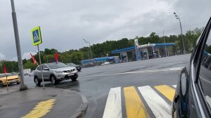 В Москве прошел автопробег МГК КПРФ в поддержку московской промышленности.
