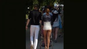 Контент 18+: Глюкоза, Карпович и другие не стесняются ходить без бра в публичных местах