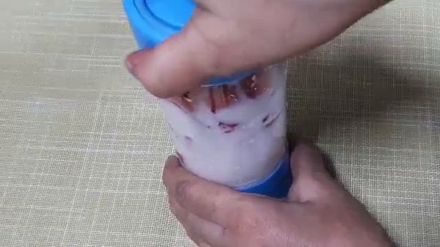 USB Rechargeable Portable juicer and blender | Strawberry shake in mini juicer blender | How to use