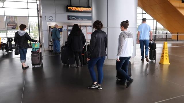 SeaTac Airport (SEA) to Downtown Seattle - How to Use Link Light Rail смотреть онлайн