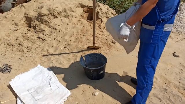 Самоделка для наполнения мешков одному   держатель для мешка своими руками