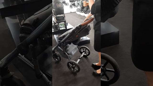 Roan Bloom składanie смотреть онлайн