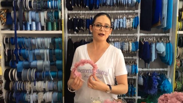 Cómo hacer una diadema de flores y unas hombreras con flecos смотреть онлайн