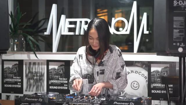 METRONOM Kabey Profile Being DJ its all about challenge смотреть онлайн