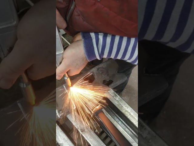 #Сталь 4 мм. Режем #металл- станок 3в1 Резка ,Сварка, Чистка #лазерная #laser #металла
