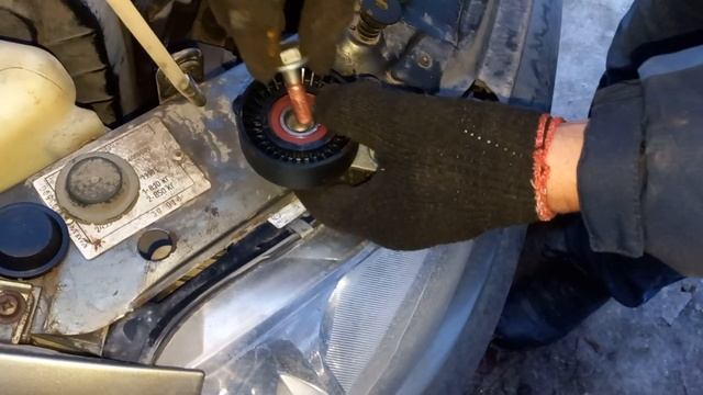 Замена ремня генератора, натяжного ролика, натяжителя Калина 8 кл смотреть онлайн