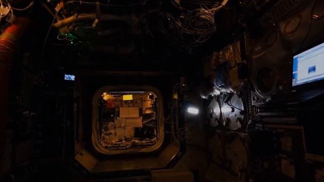 Space Explorers the ISS Experience - Full VR - Episode 1 ADAPT смотреть онлайн