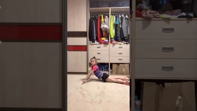 Разминка для детей от 3-5 лет #художественнаягимнастика смотреть онлайн