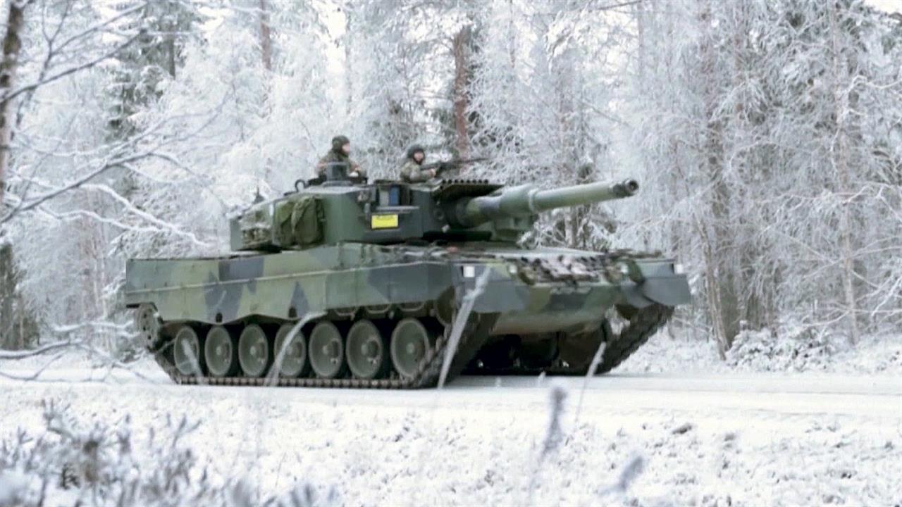 Польша официально обратилась к Германии с просьбой...еву имеющихся у Варшавы немецких танков Leopard
