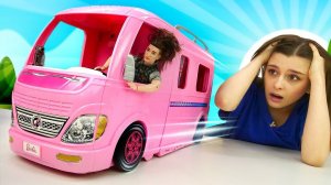 Где Барби? Игры для девочек в Тойклаб - Кен остался без денег из-за Барби!