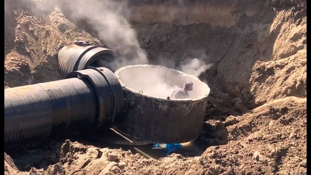 Жесть работа / Мужик пилит бетонный колодец смотреть онлайн