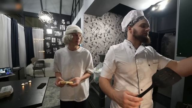 ХАЗЯЕВА УСТРОИЛИ КУКИНГ | ДАНИЛА ГОРИЛЛА ИСПОРТИЛ МАСЛЕНИЦУ