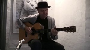 David Bowie "Heroes" acoustic fingerstyle guitar cover